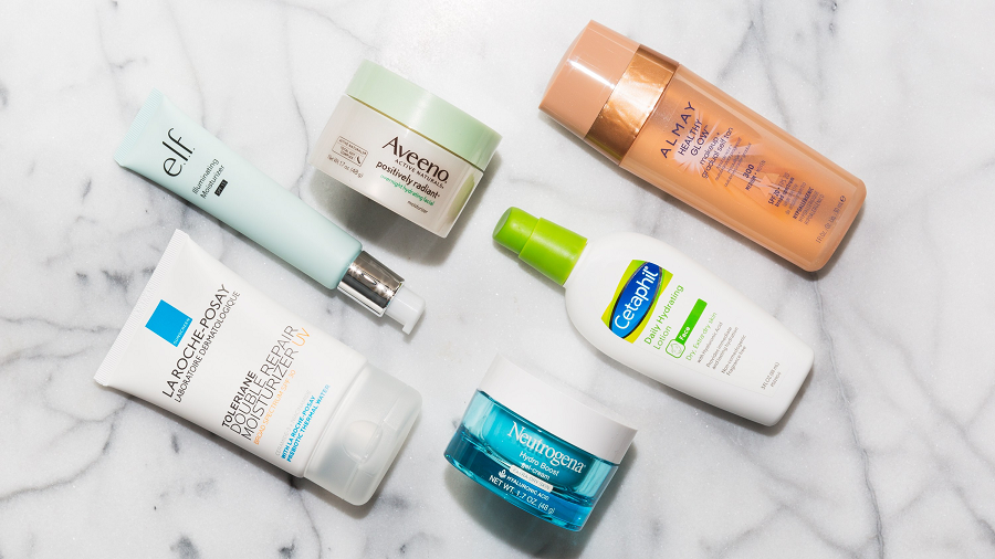 Best Moisturizers for Oily Skin Reviews & Guide (2018 Update)